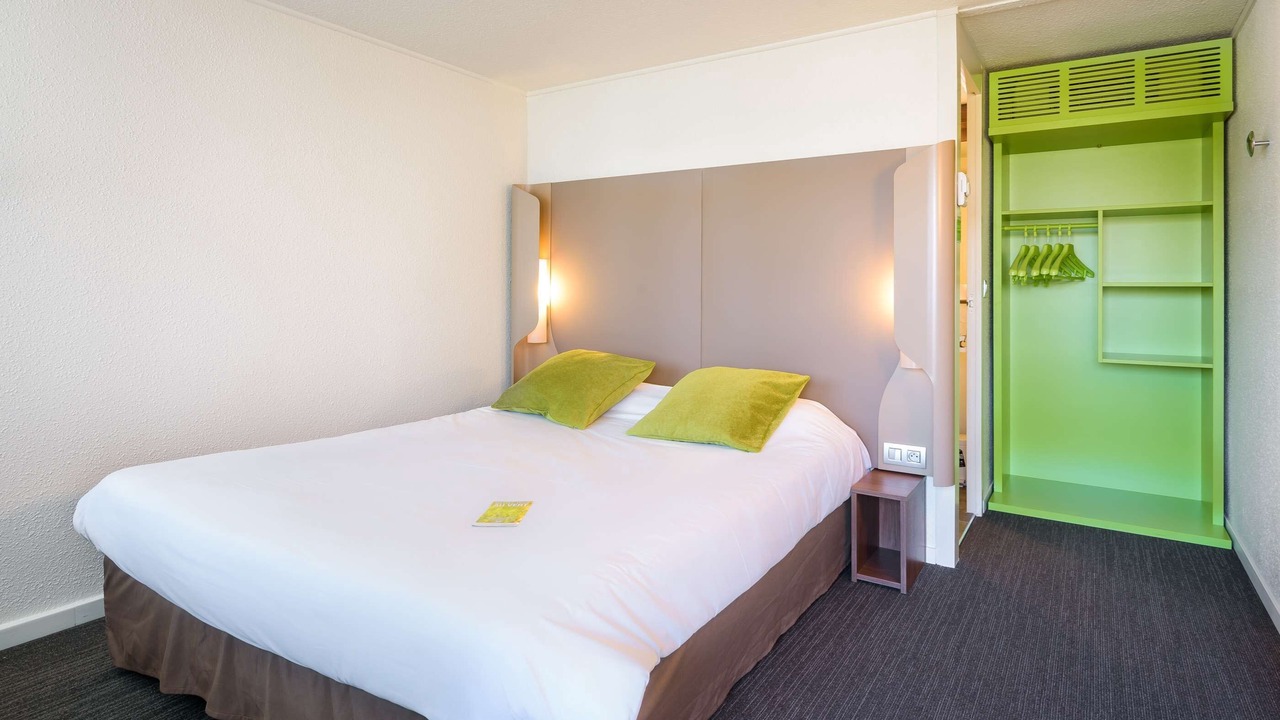 Photo of Bedroom in Sept Deniers - Ginestous