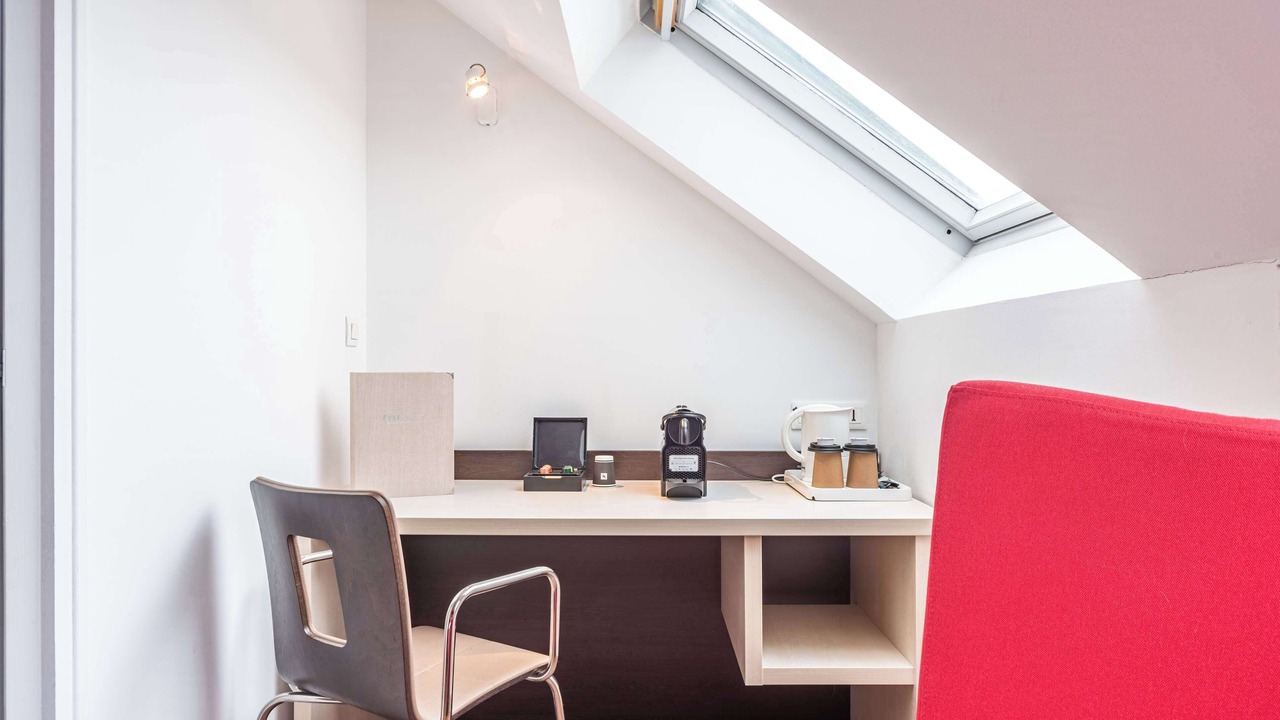 Photo of Bedroom in Mont-Saint-Aignan