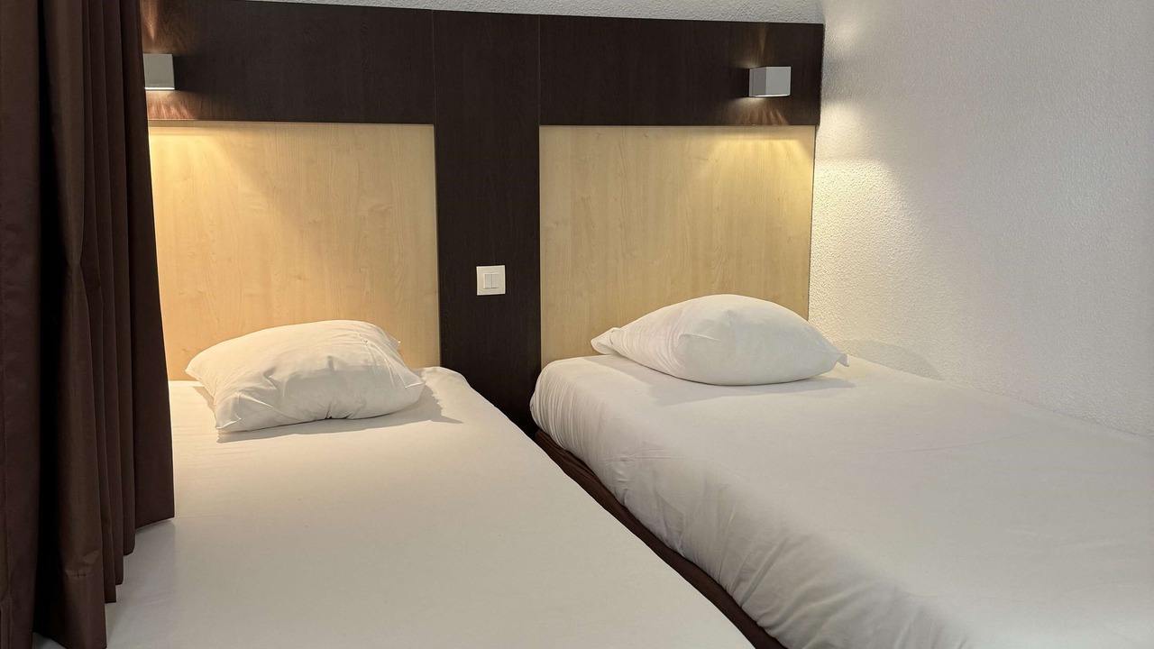 Photo of Bedroom in Mont-Saint-Aignan