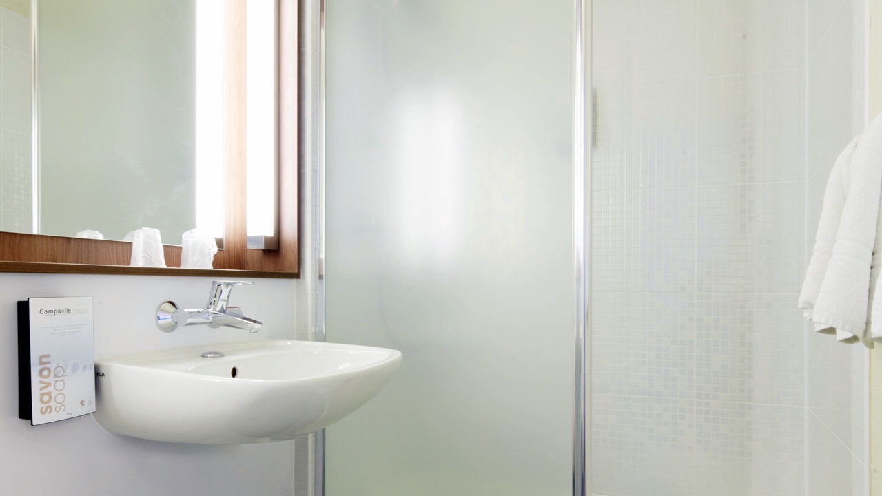 Photo of Bathroom in Chasseneuil-du-Poitou