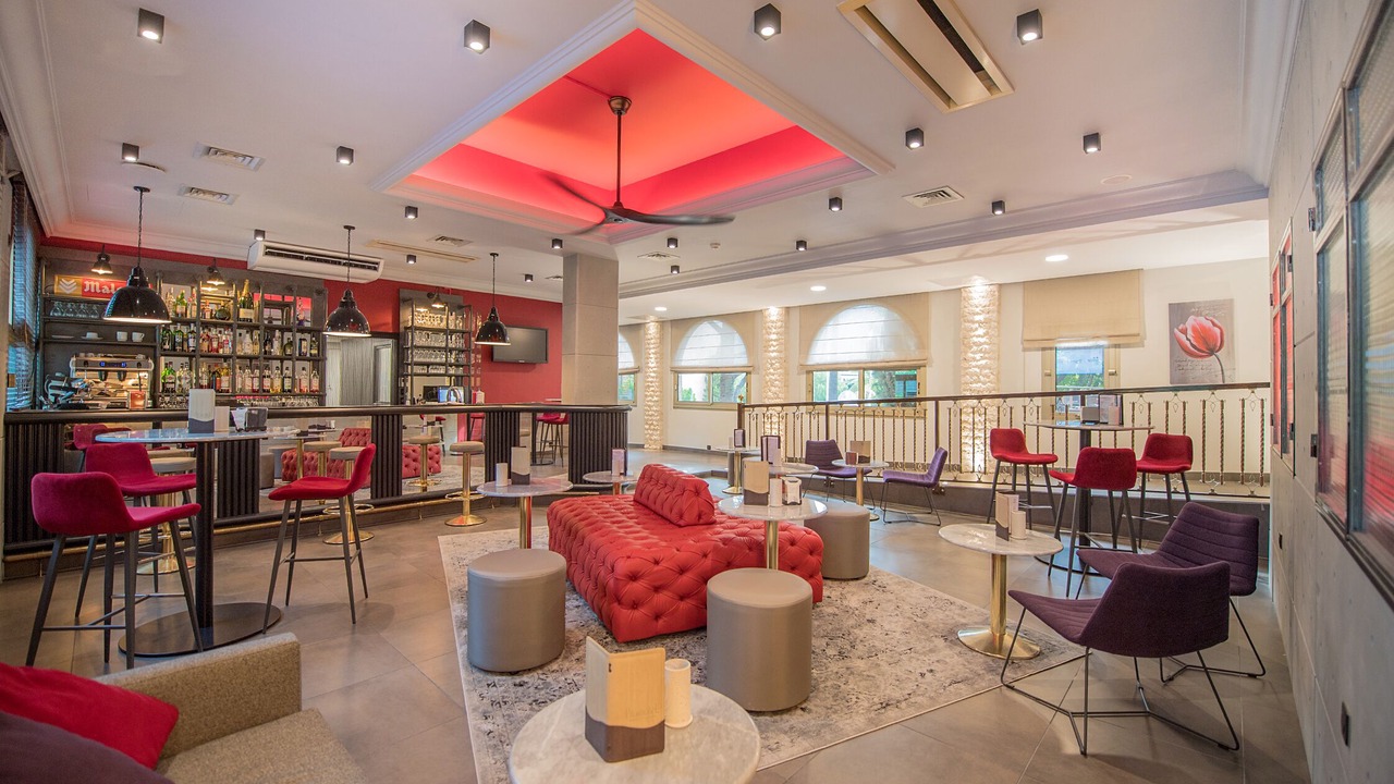 Photo of Others in Carros