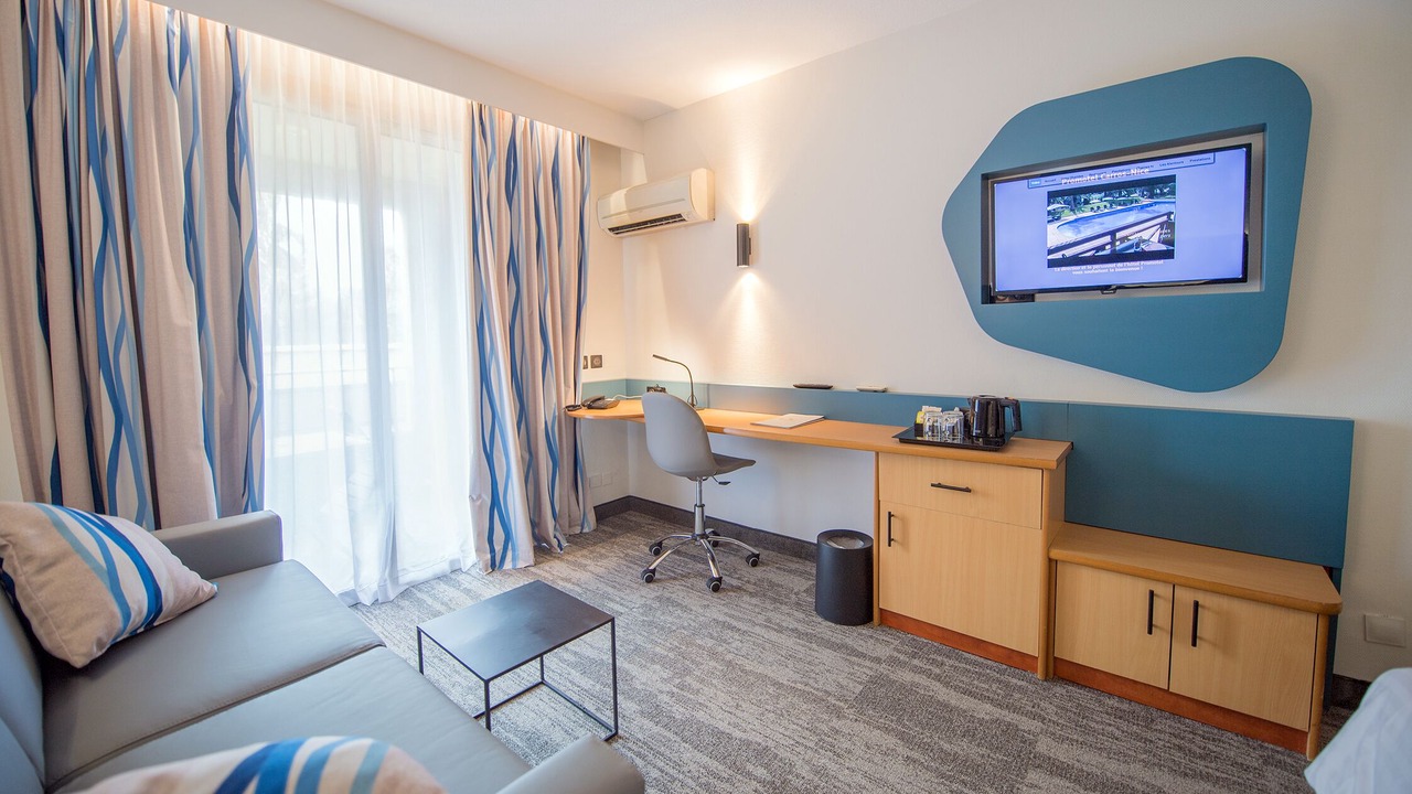 Photo of Others in Carros