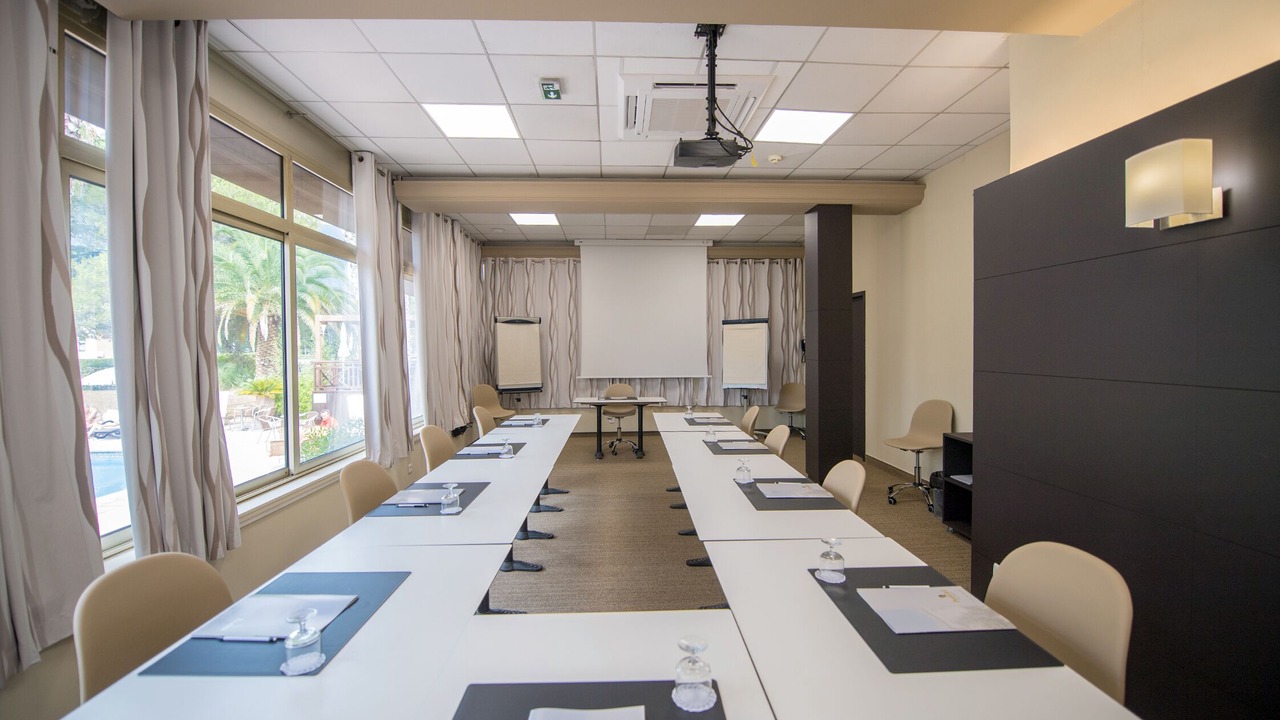 Photo of Others in Carros