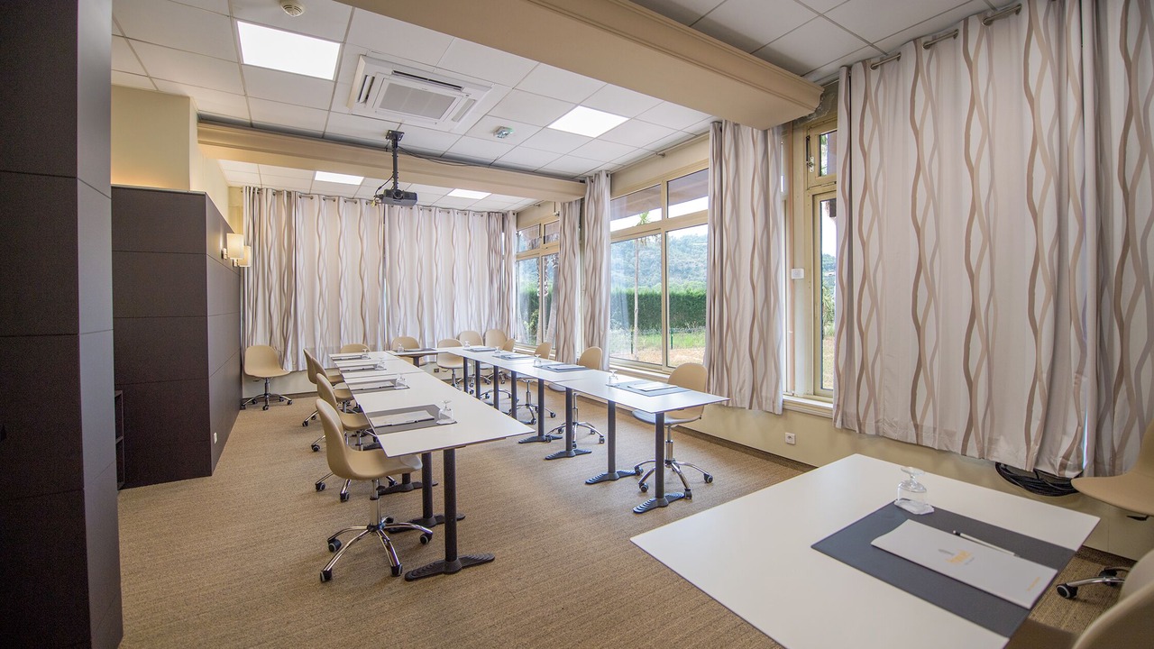 Photo of Others in Carros