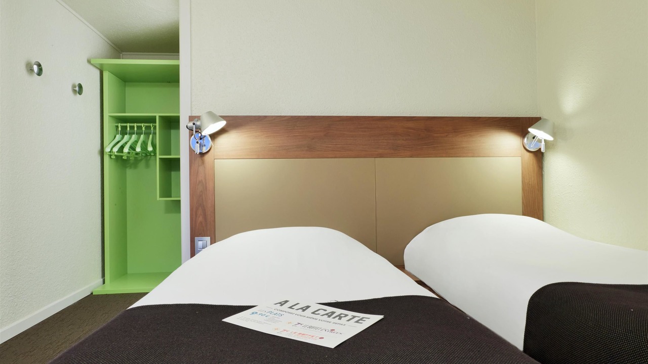 Photo of Others in Faubourg de Bethune