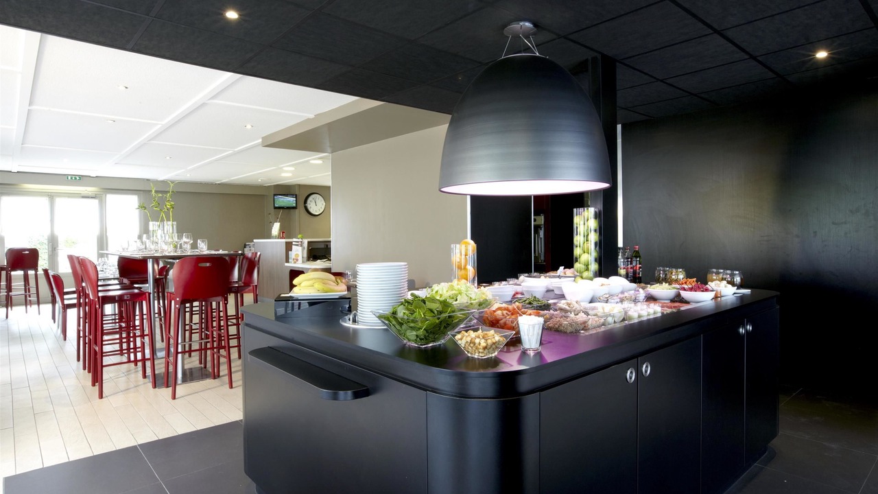 Photo of Others in Faubourg de Bethune