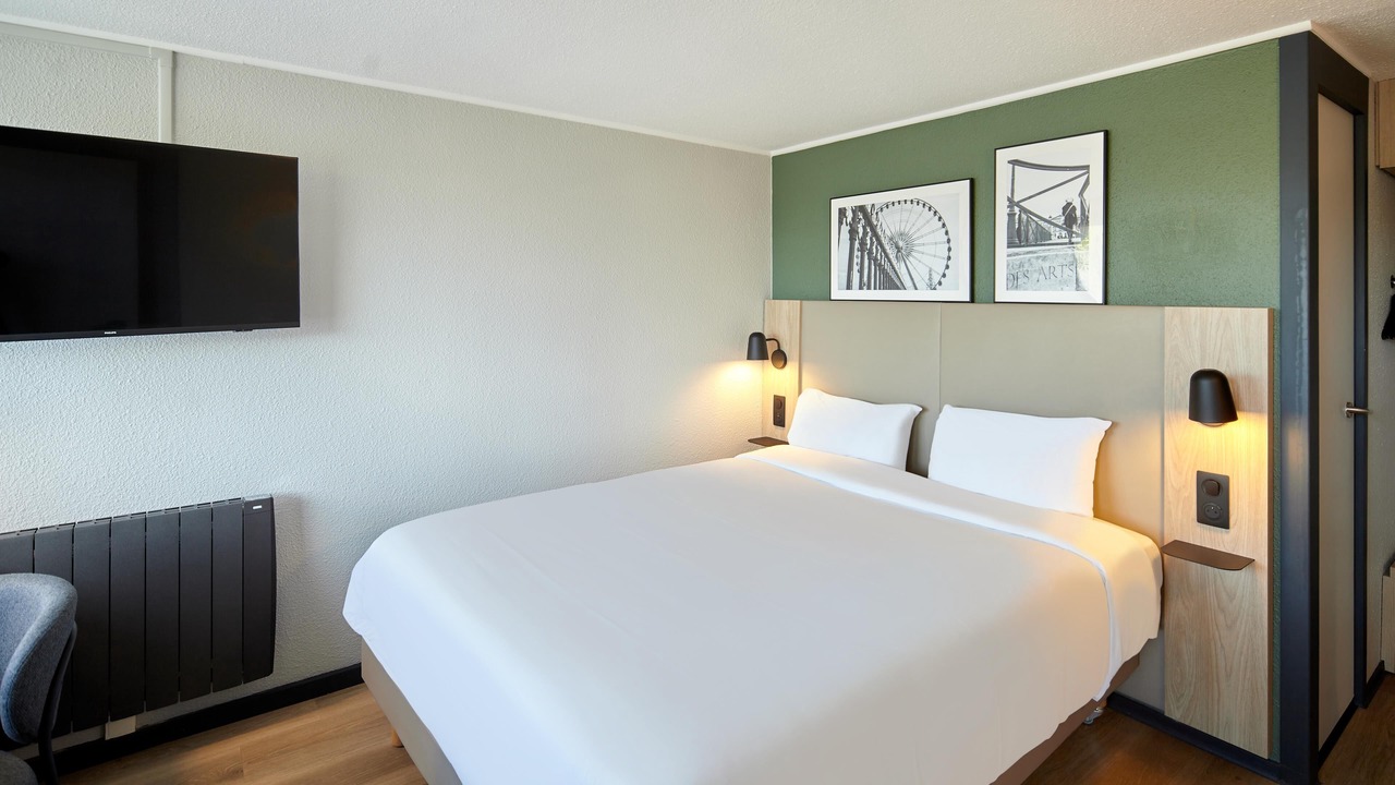Photo of Bedroom in Montivilliers