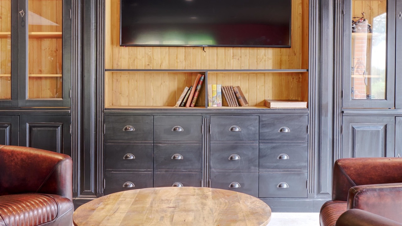 Photo of Others in Hem