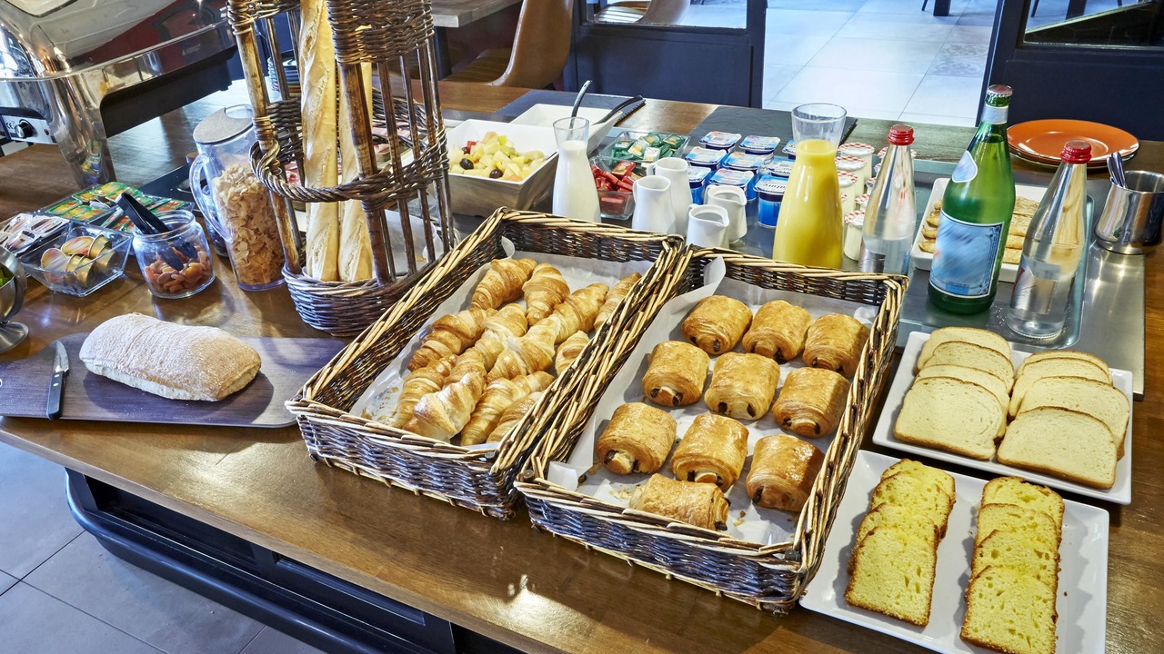 Photo of Others in Hem