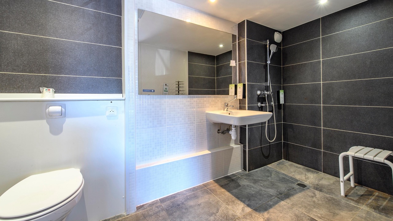 Photo of Bathroom in Route d'Arles