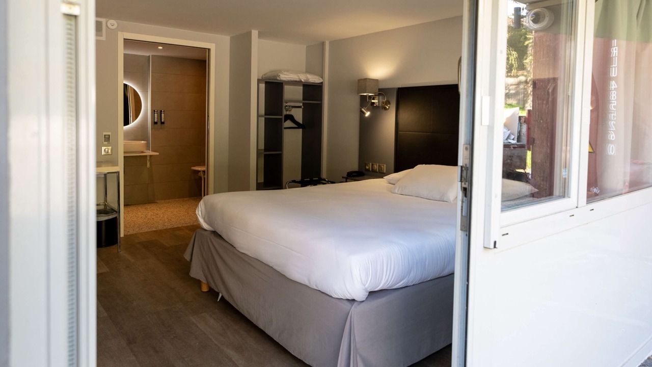 Photo of Bedroom in Sainte-Foy-les-Lyon