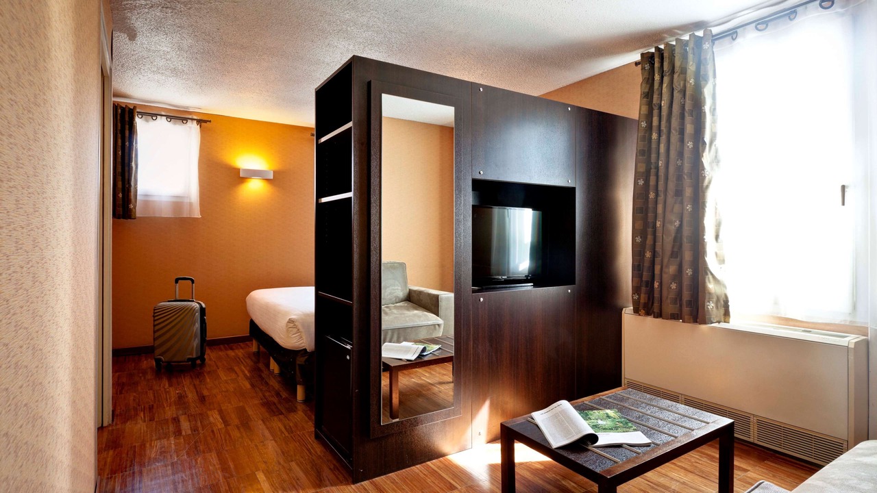 Photo of Bedroom in Saint-Genis-Laval