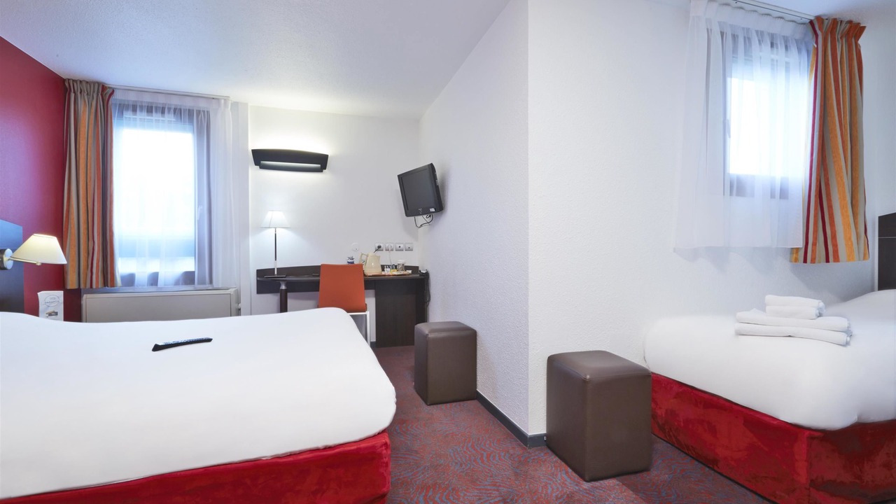 Photo of Bedroom in Saint-Genis-Laval