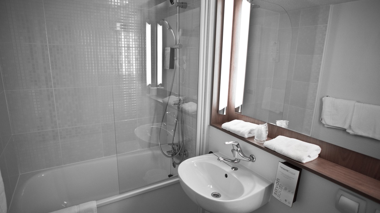 Photo of Bathroom in Saint-Jouan-des-Guerets