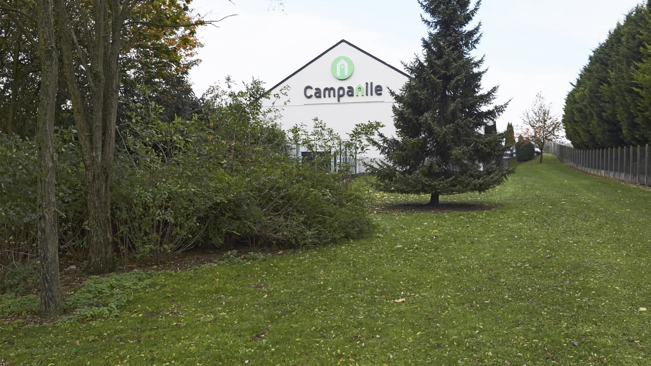 Photo of Outdoor in Lens