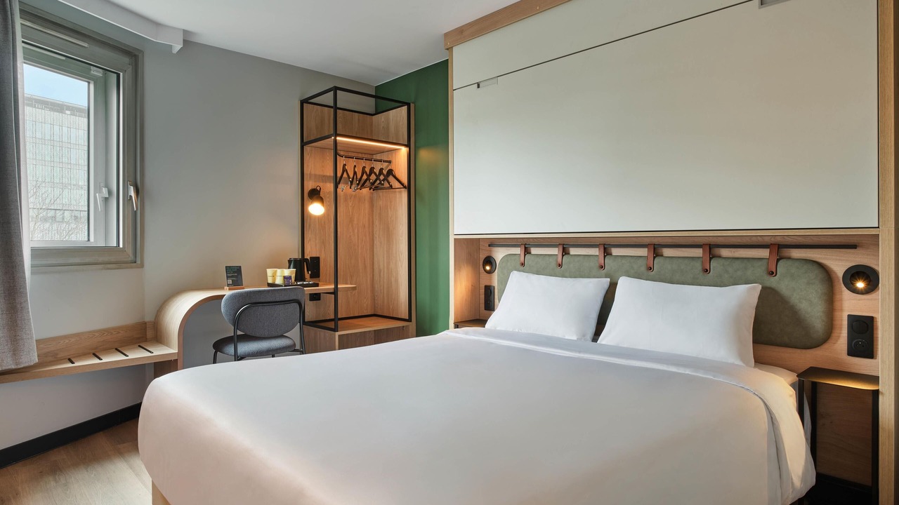 Photo of Bedroom in Le Kremlin-Bicetre