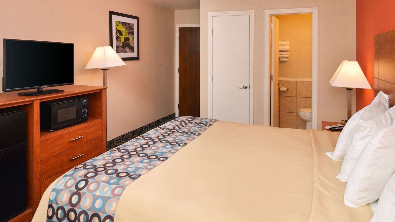 Photo of Others in Putnam