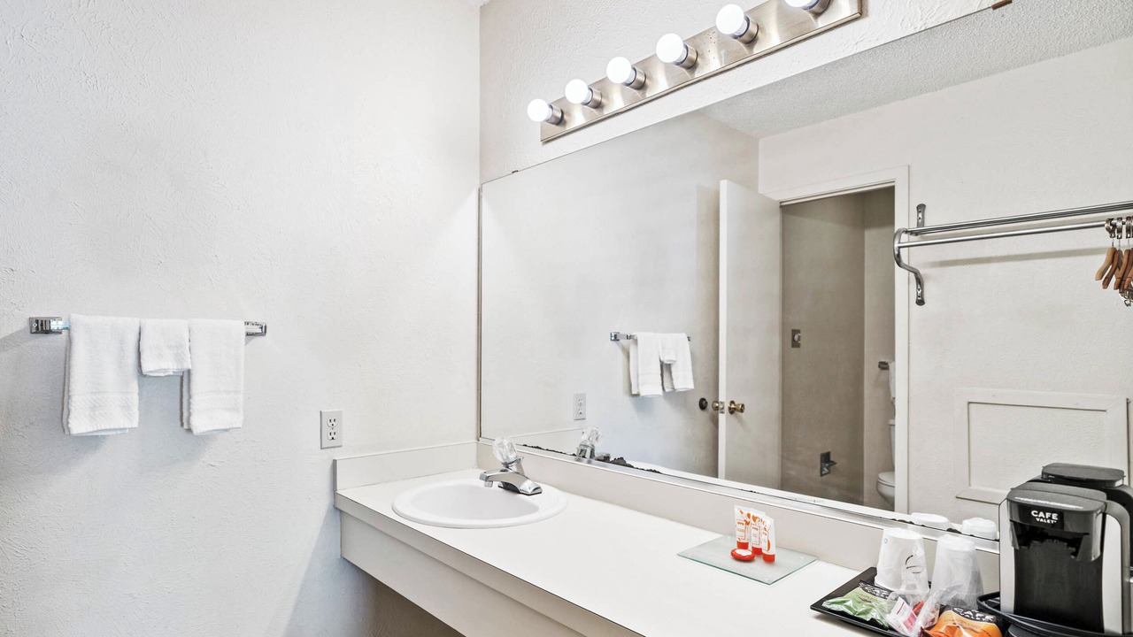 Photo of Bathroom in Junction