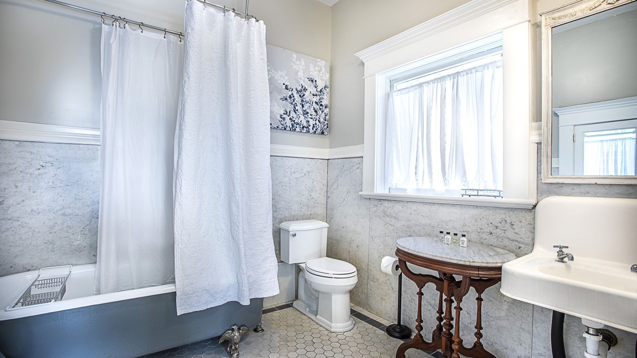 Photo of Bathroom in Smithville