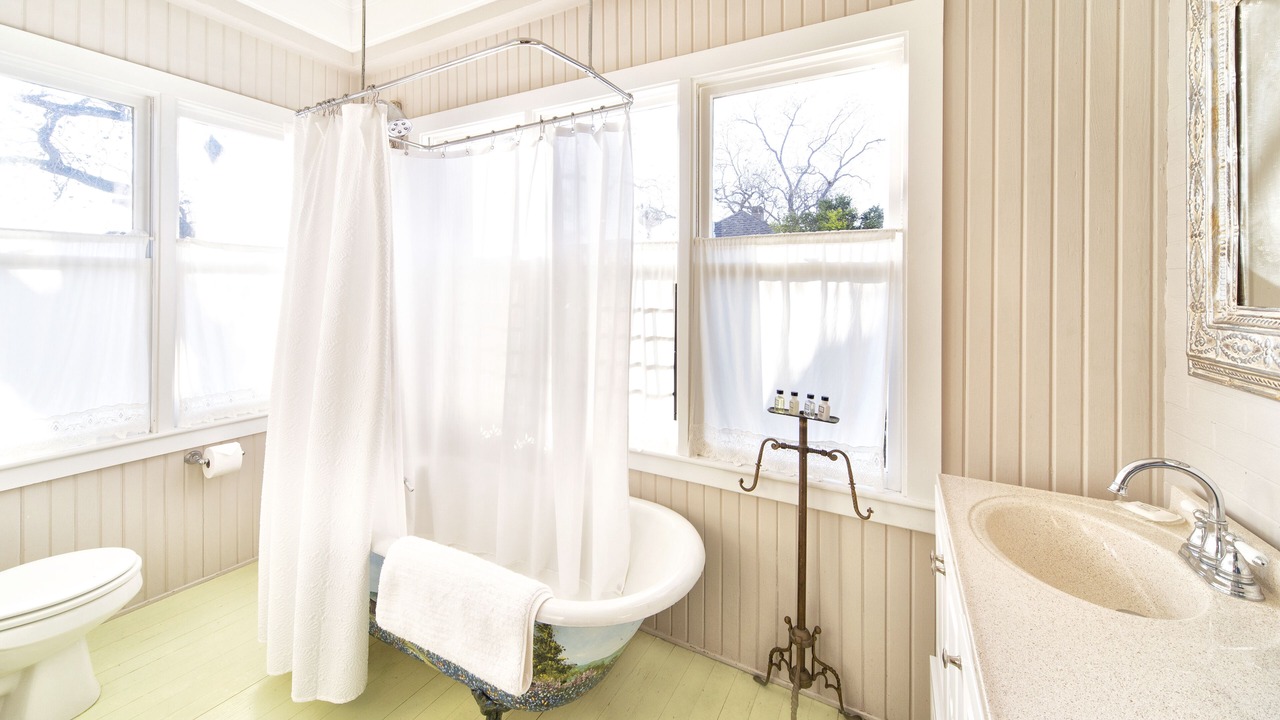 Photo of Bathroom in Smithville