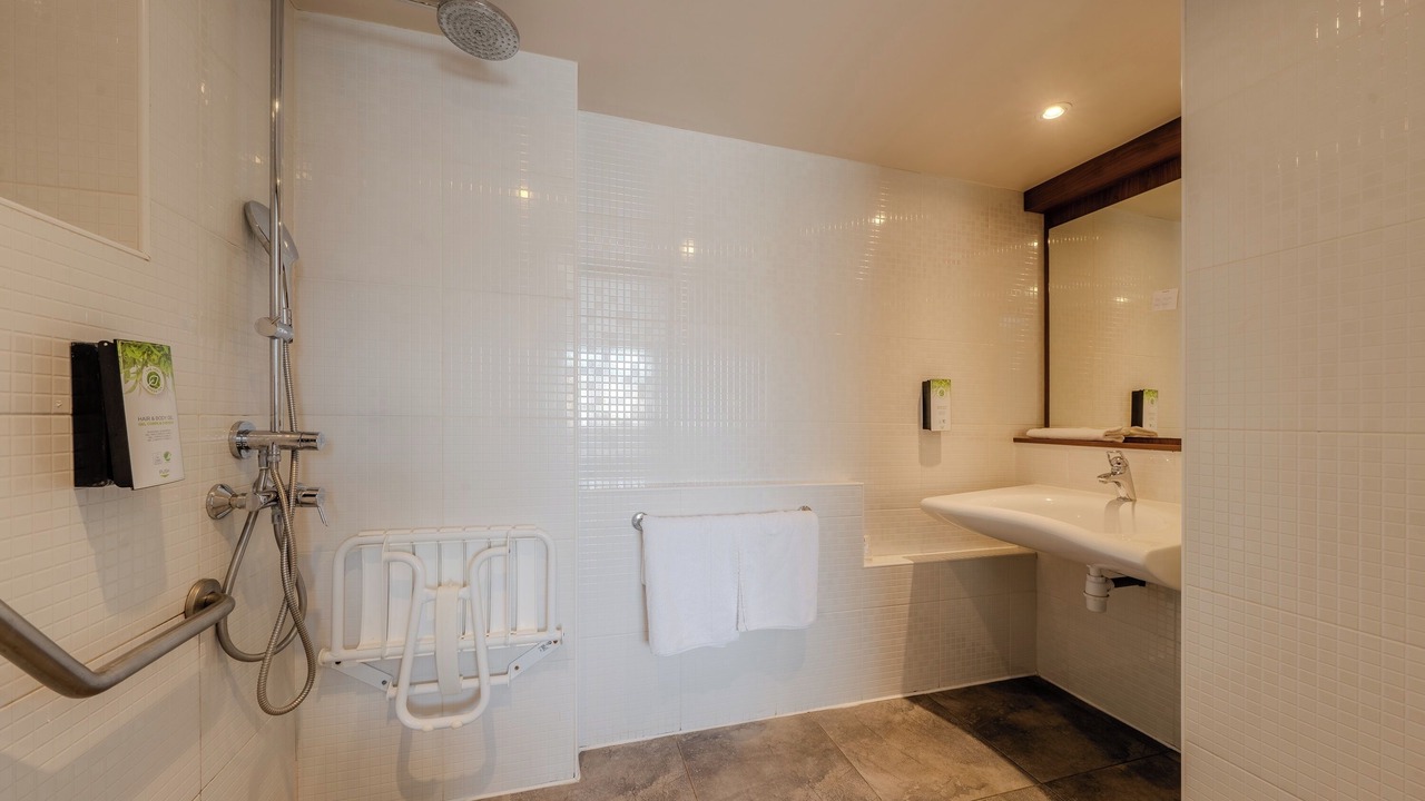 Photo of Bathroom in Cousinerie