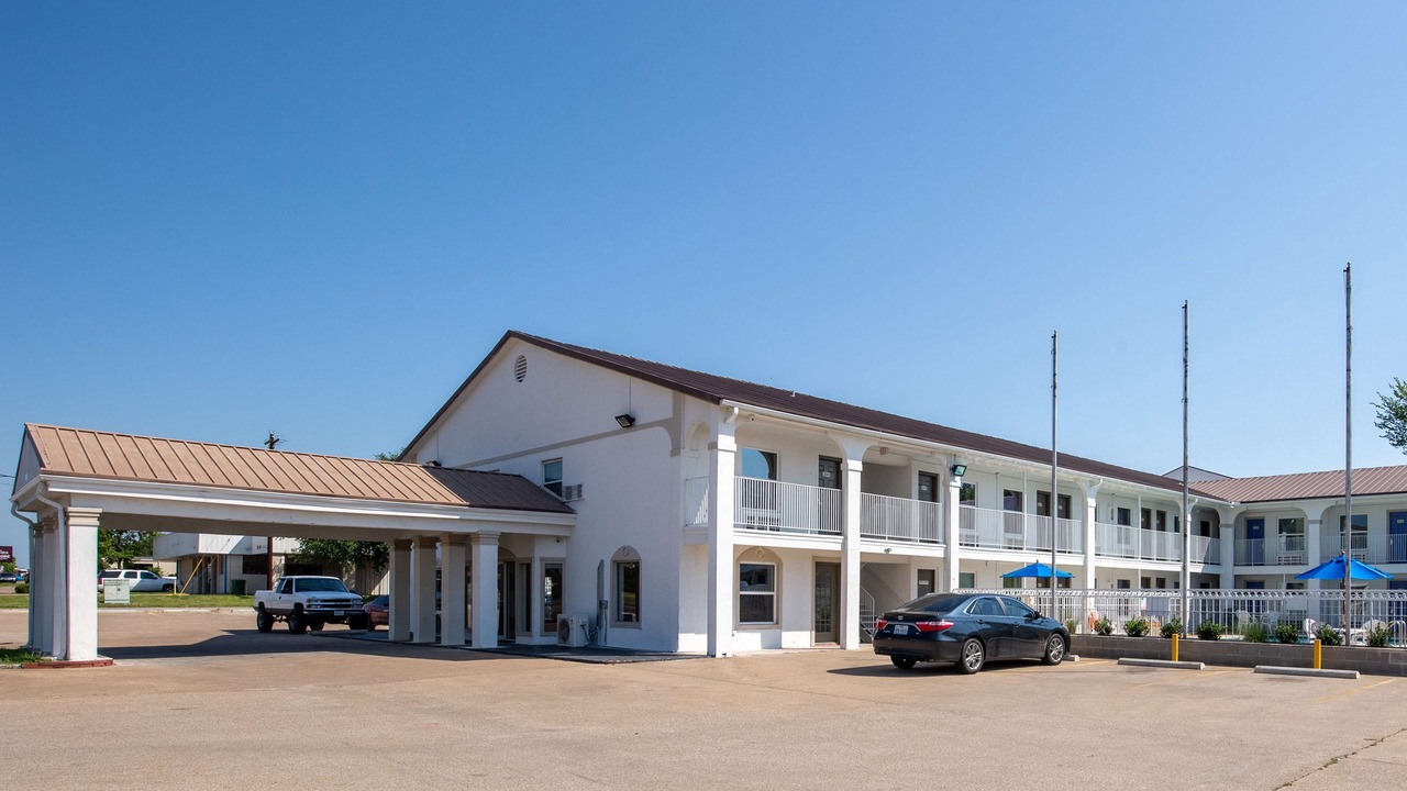 Photo of Outdoor in Bryan