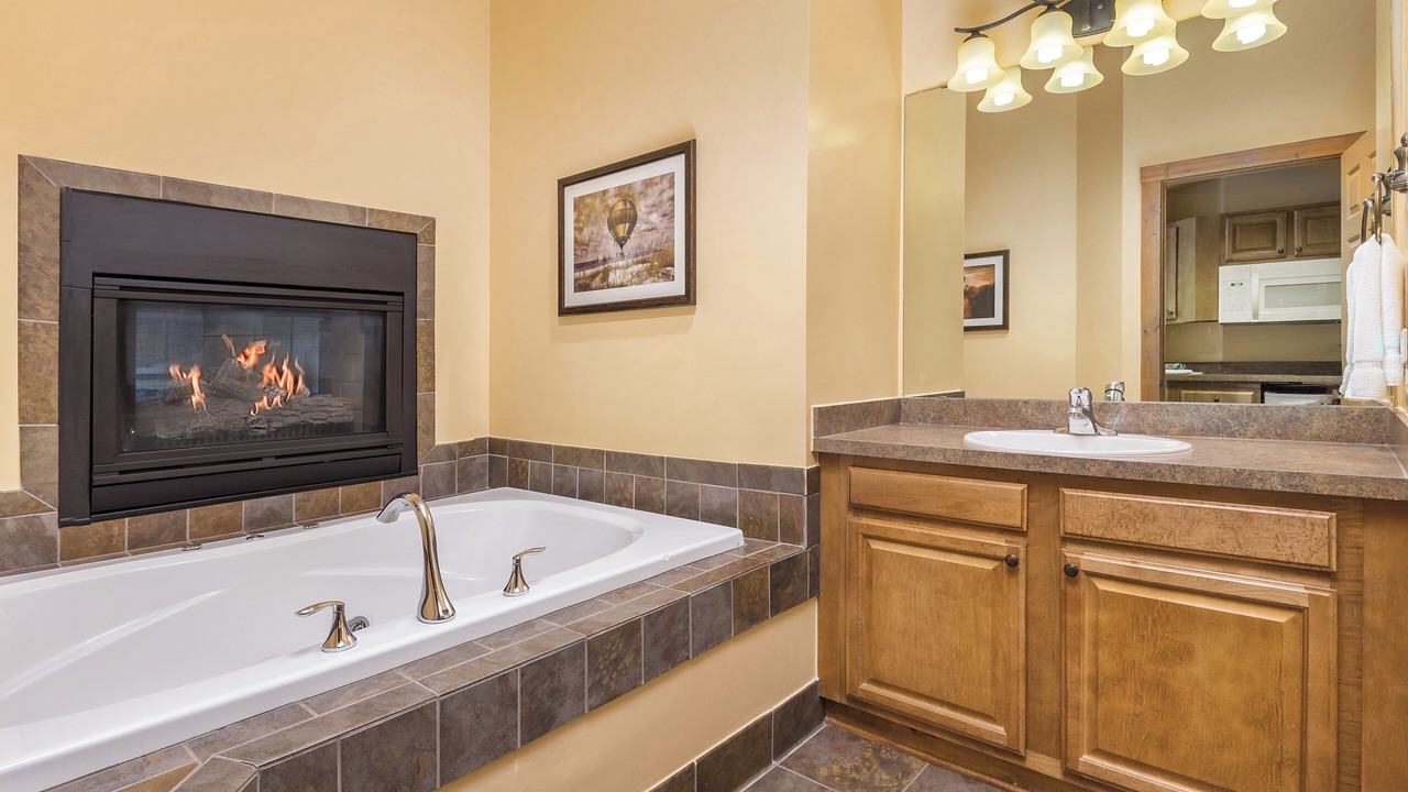 Photo of Bathroom in The Galena Territory