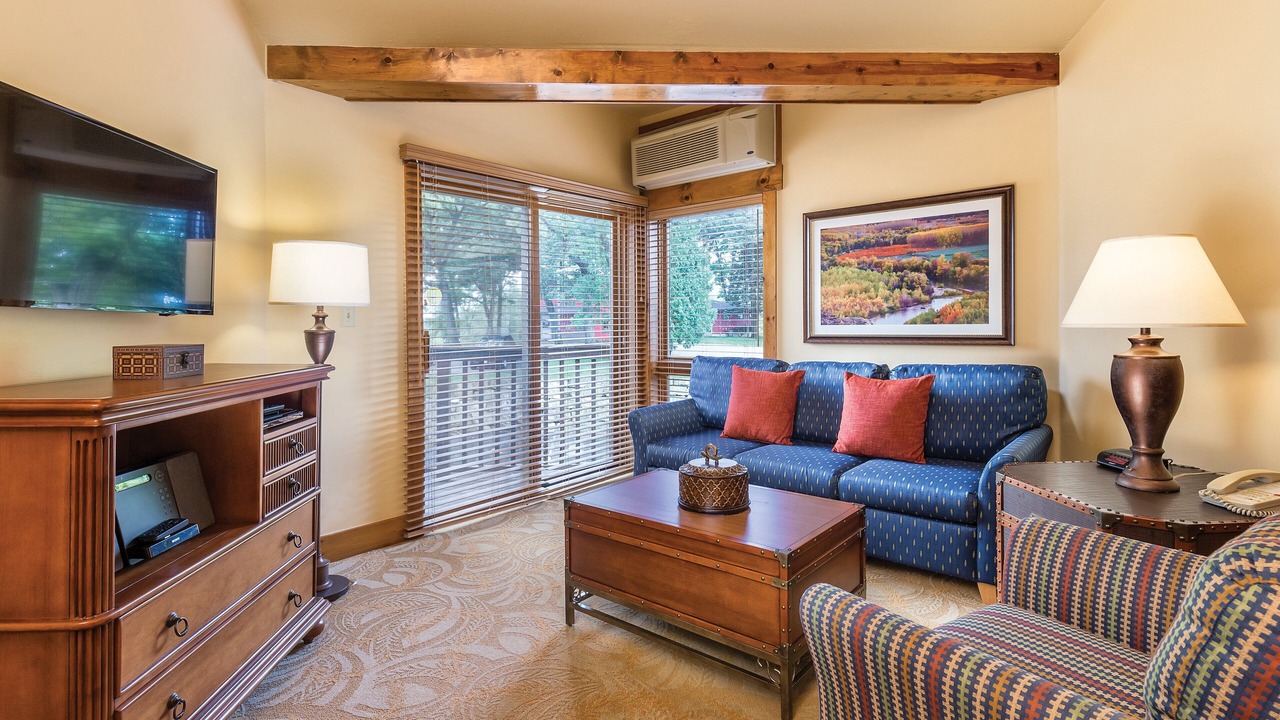 Photo of Livingroom in The Galena Territory