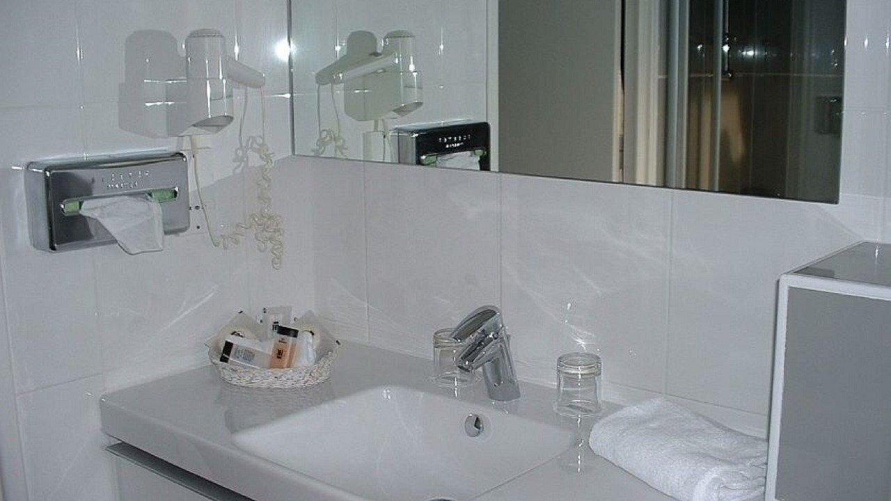 Photo of Bathroom in Cambrai