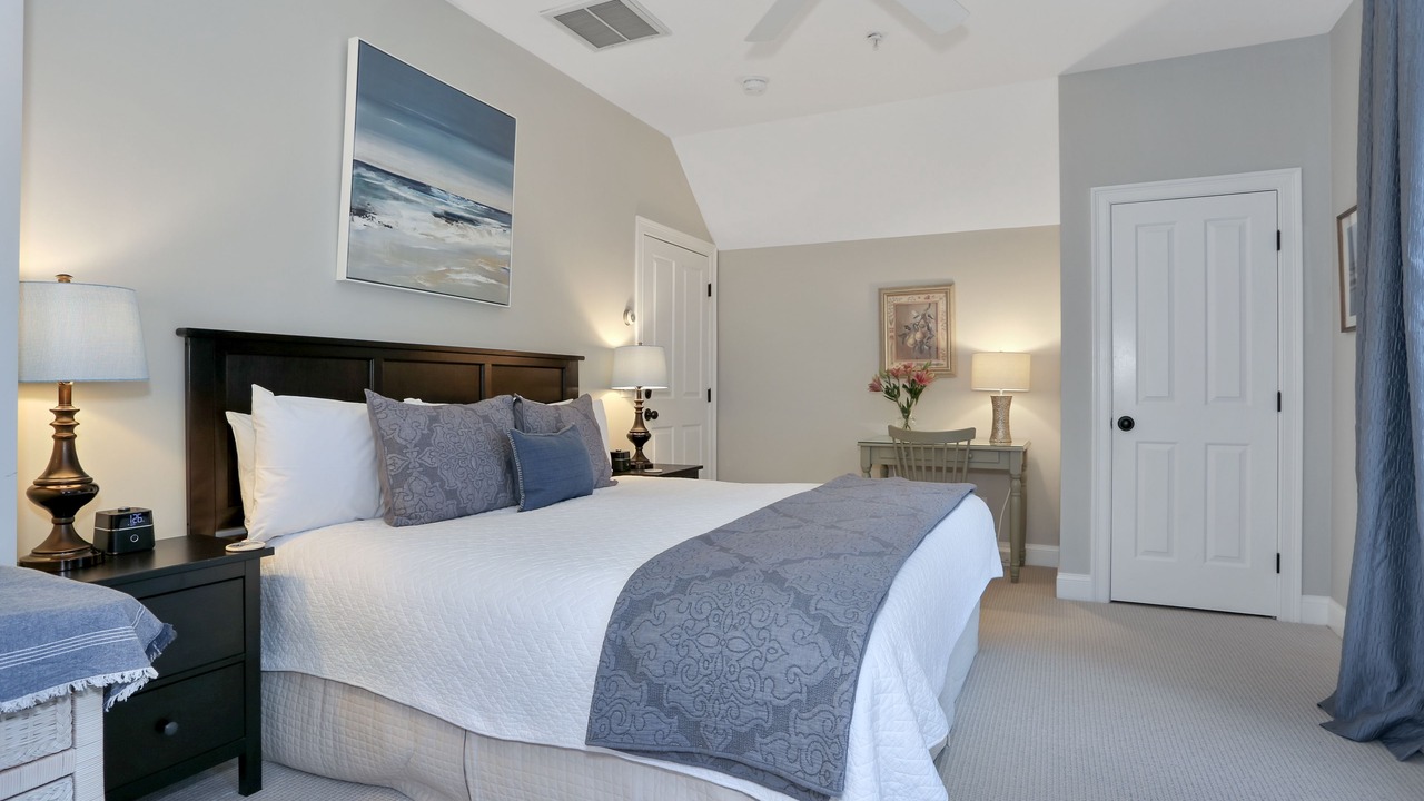 Photo of Bedroom in West Brewster