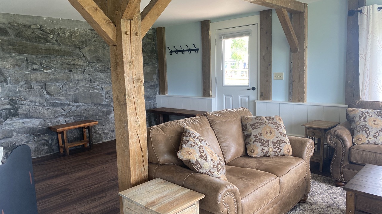 Photo of Others in Lyndon