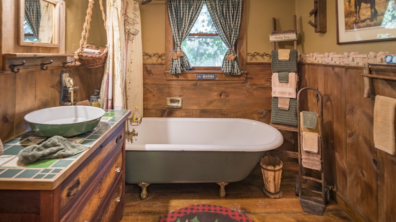 Photo of Bathroom in Glen Rose