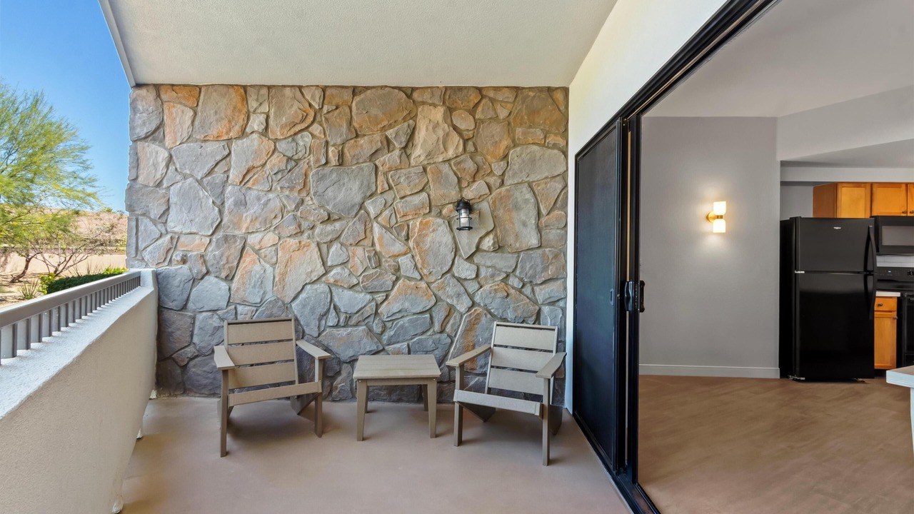 Photo of Bedroom in Palm Valley