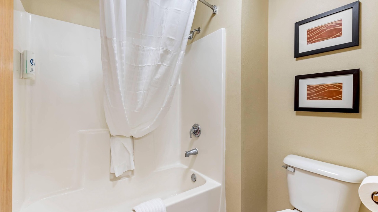 Photo of Bedroom in Carbon Cliff
