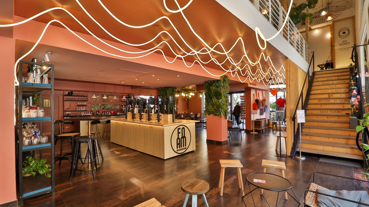 Photo of Others in Quartier du Port