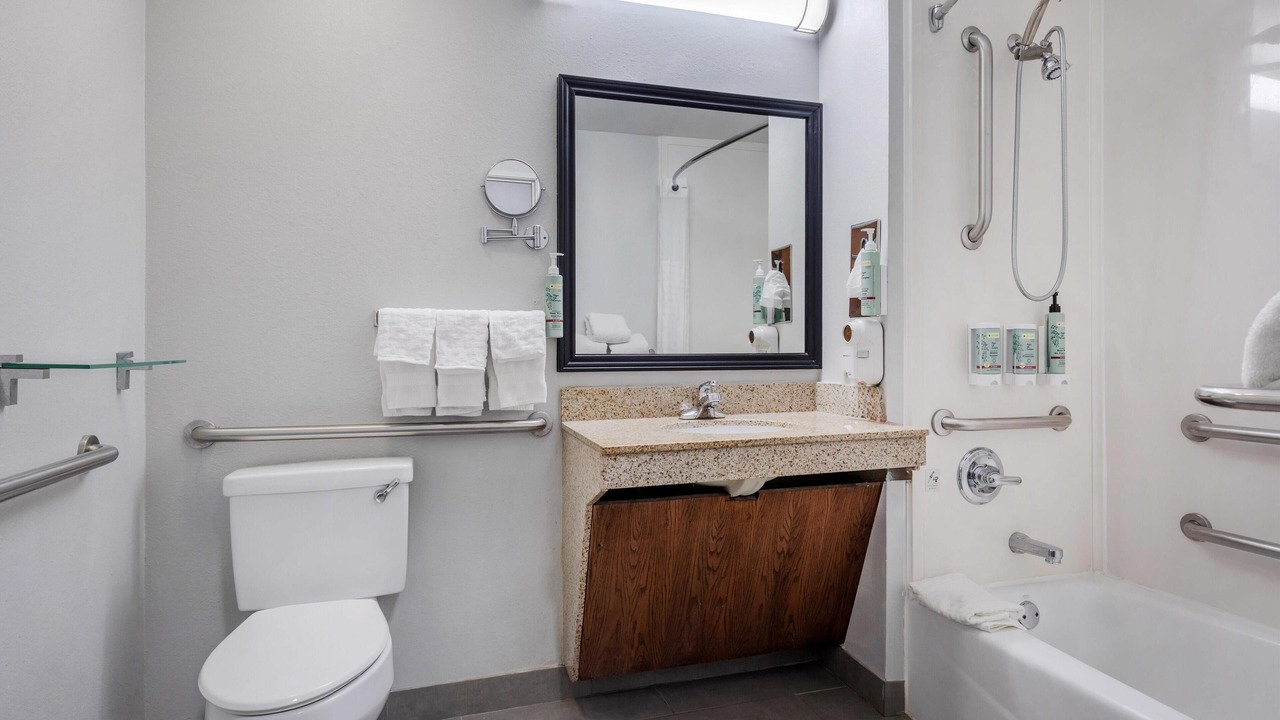 Photo of Bathroom in Corsicana