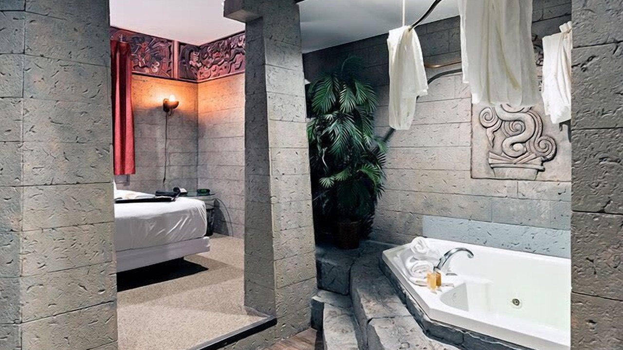 Photo of Bathroom in I-435 West KC-KS