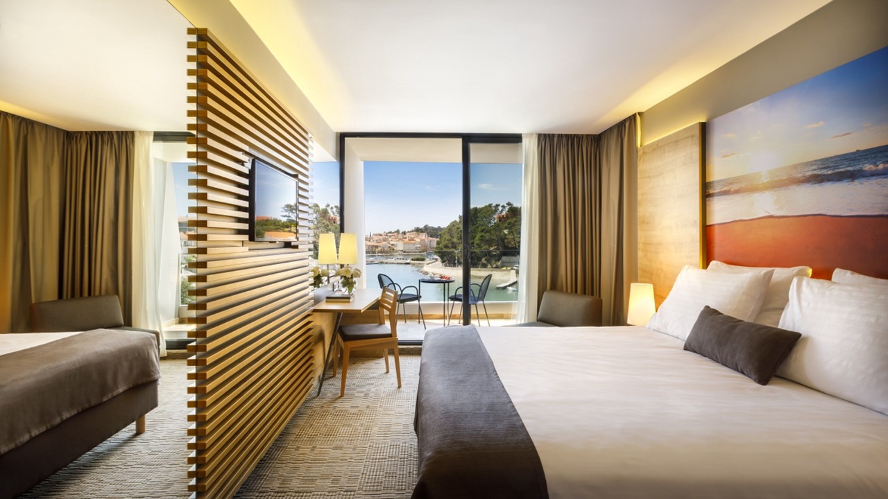 Photo of Bedroom in Banjol