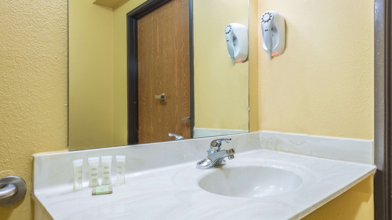 Photo of Bathroom in Troy