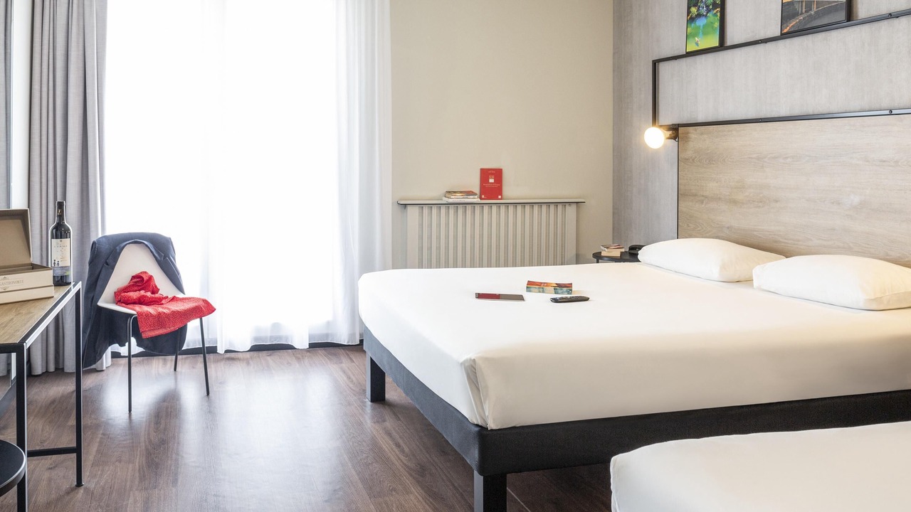 Photo of Bedroom in Millau