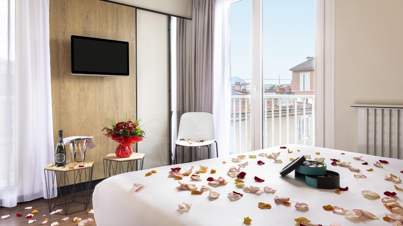 Photo of Bedroom in Millau