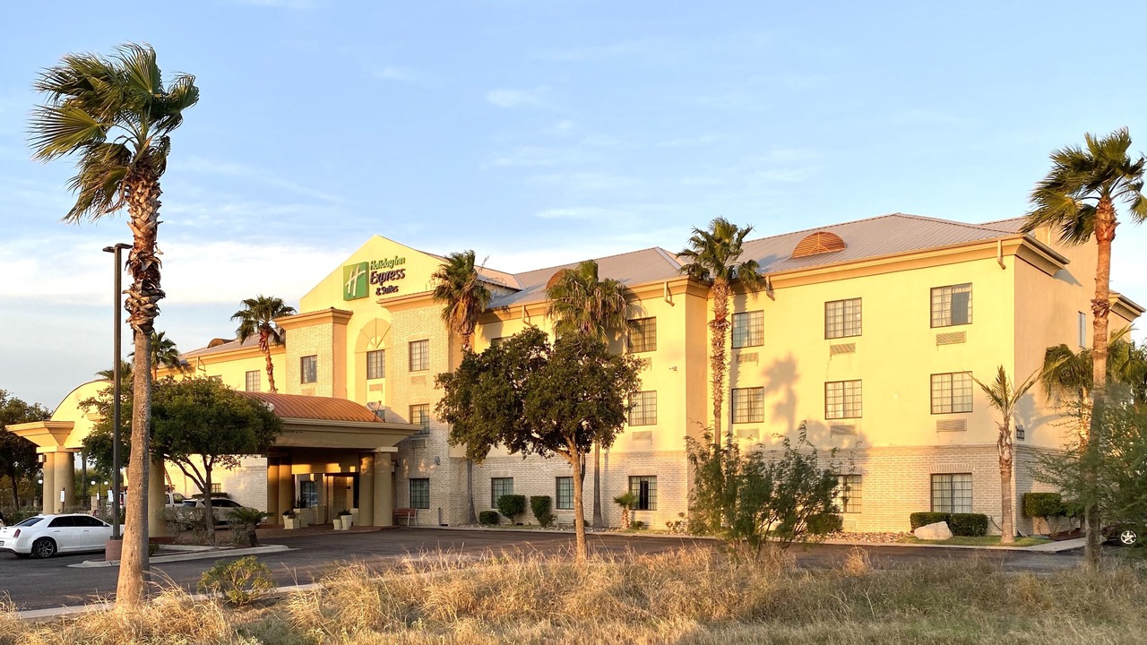 Photo of Outdoor in Alice
