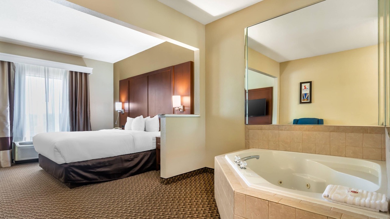 Photo of Bedroom in Jefferson City