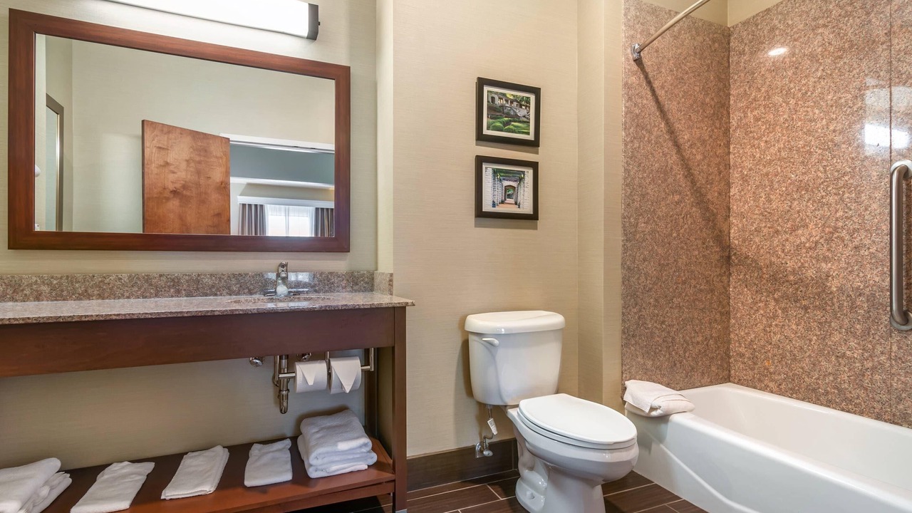 Photo of Bedroom in Jefferson City