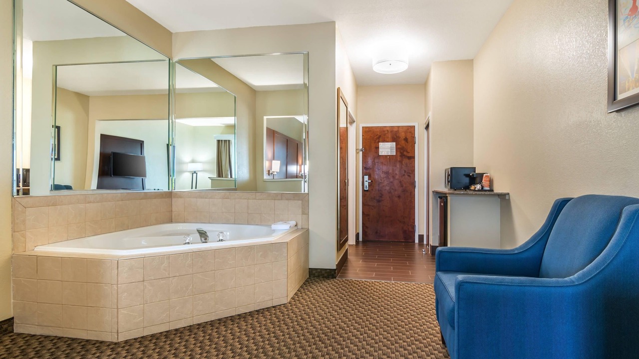 Photo of Bedroom in Jefferson City
