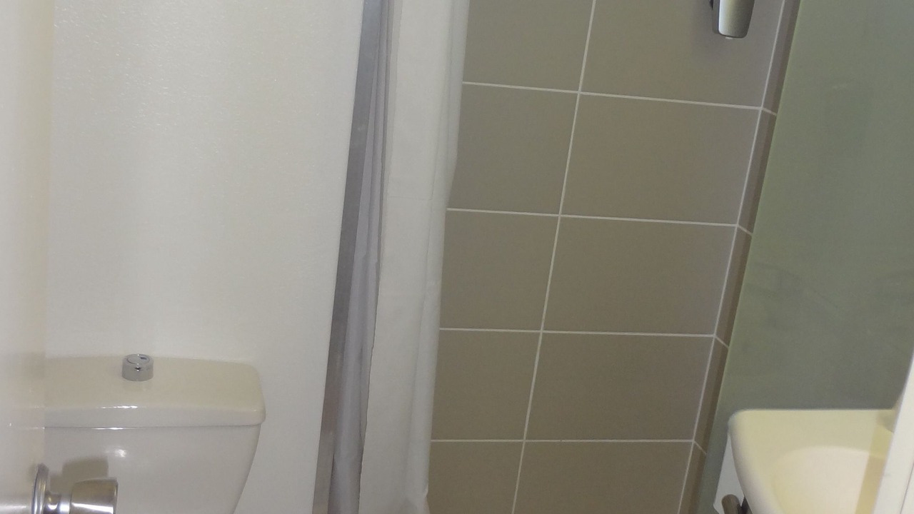 Photo of Bathroom in Calais Frethun