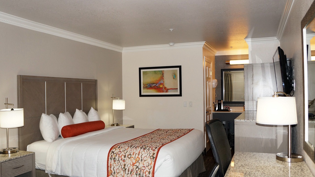 Photo of Bedroom in Old Mountain View