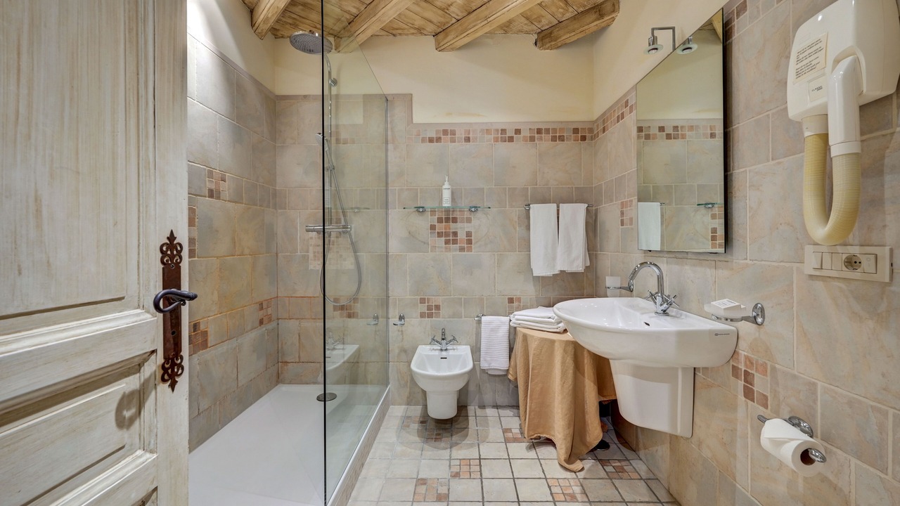 Photo of Bathroom in Graveson