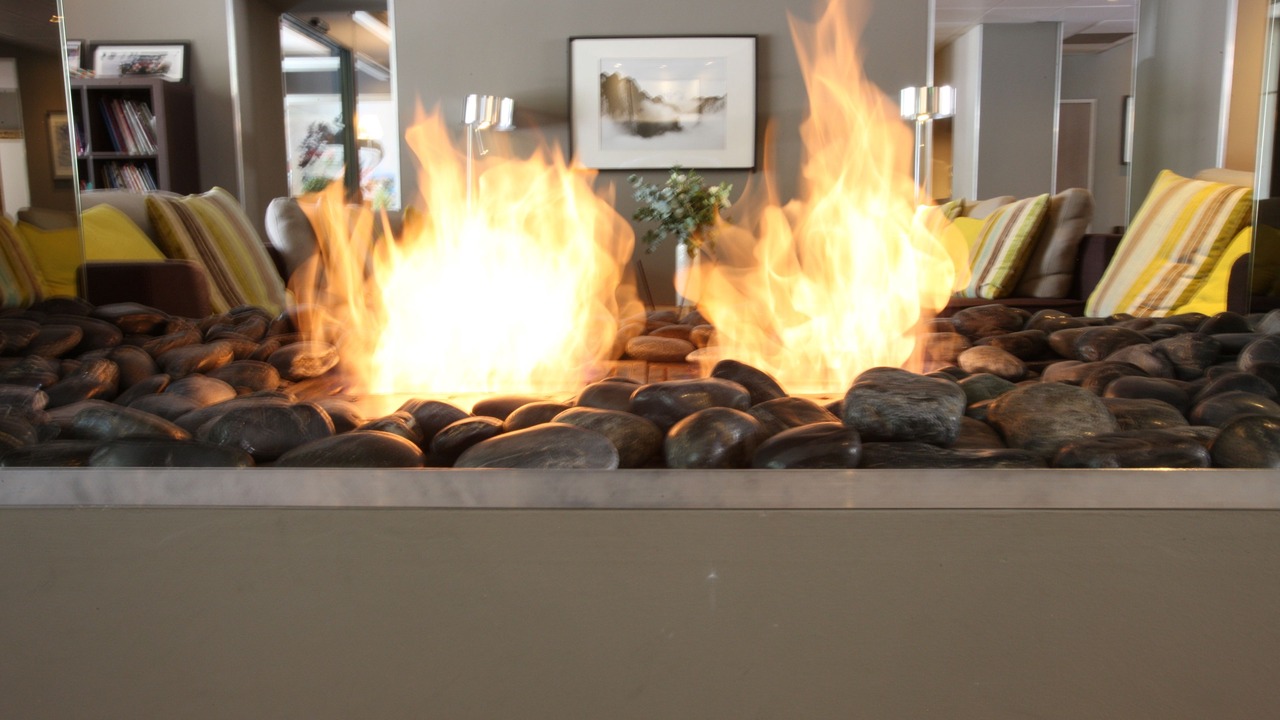 Photo of Others in Valence