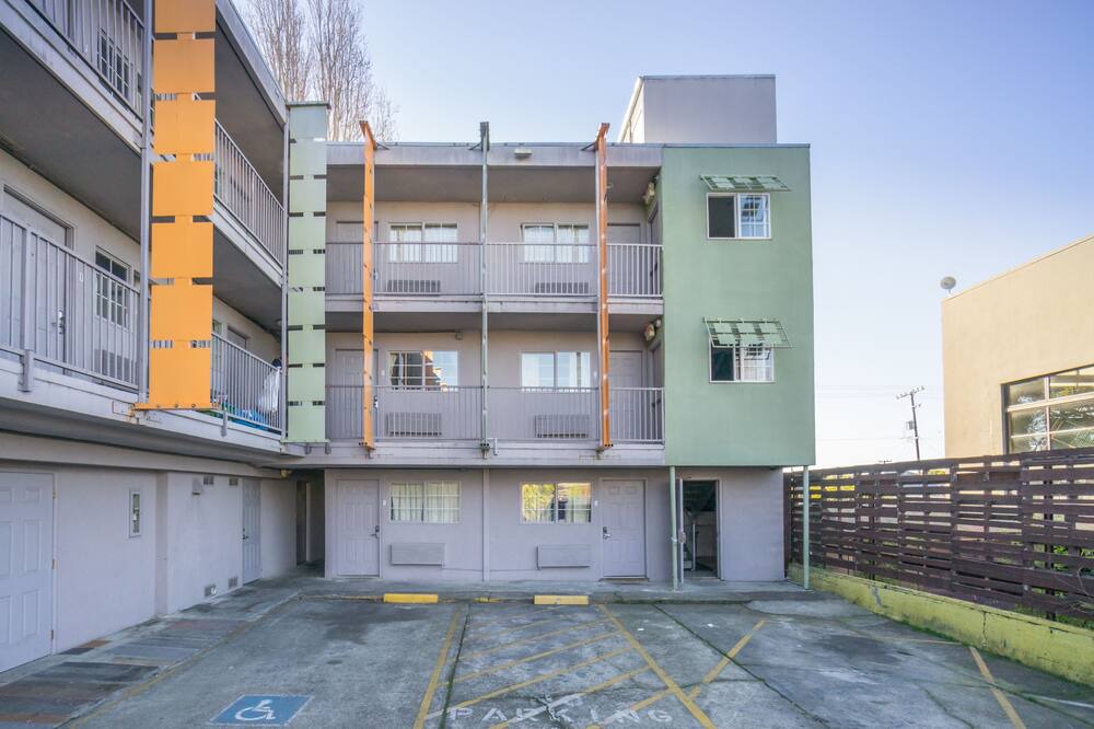 Photo of Others in Northwest Berkeley